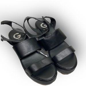 GUESS BLACK SANDALS 7.5